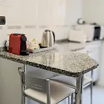 Vivienda Con Parking Incluido - Zona Dyck Salamanca