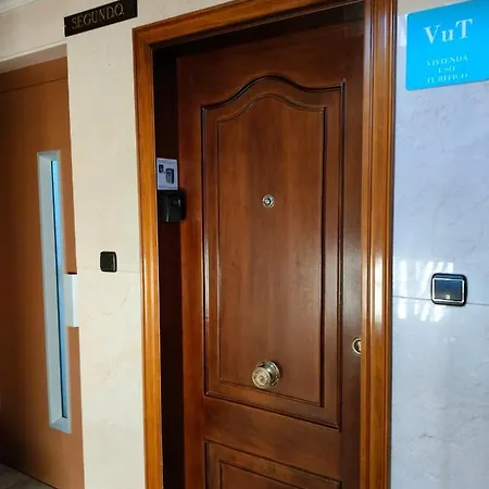 Vivienda Con Parking Incluido - Zona Dyck דירה סלאמנקה