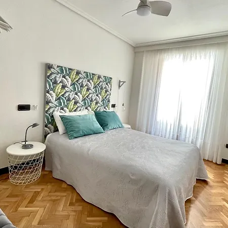 Apartamento Vivienda Con Parking Incluido - Zona Van Dyck *
